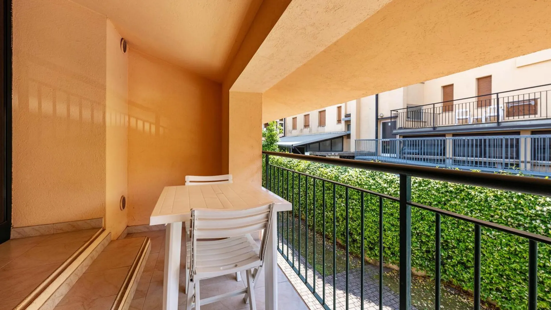 Cozy Studio Le Vele 7 Garda Lake Toscolano Maderno 0*,  Italy